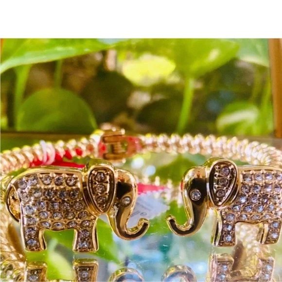 Lilly Pulitzer GOLD LUCKY ELEPHANT BRACELET - Picture 3 of 3